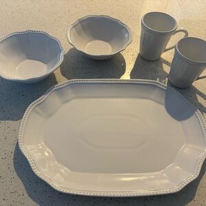 Pottery Barn Leila Dinnerware Set